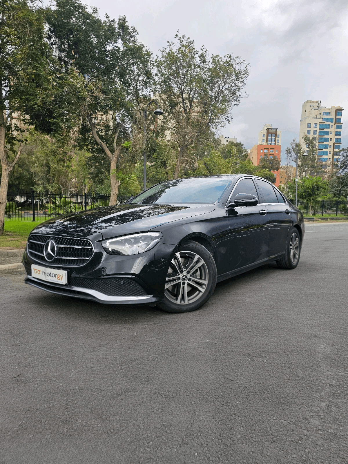 Mercedes-Benz E200