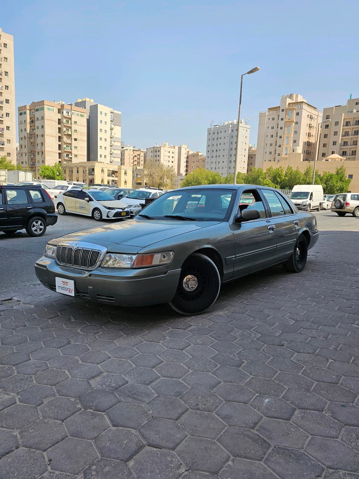 فورد جراند ماركيز 2002