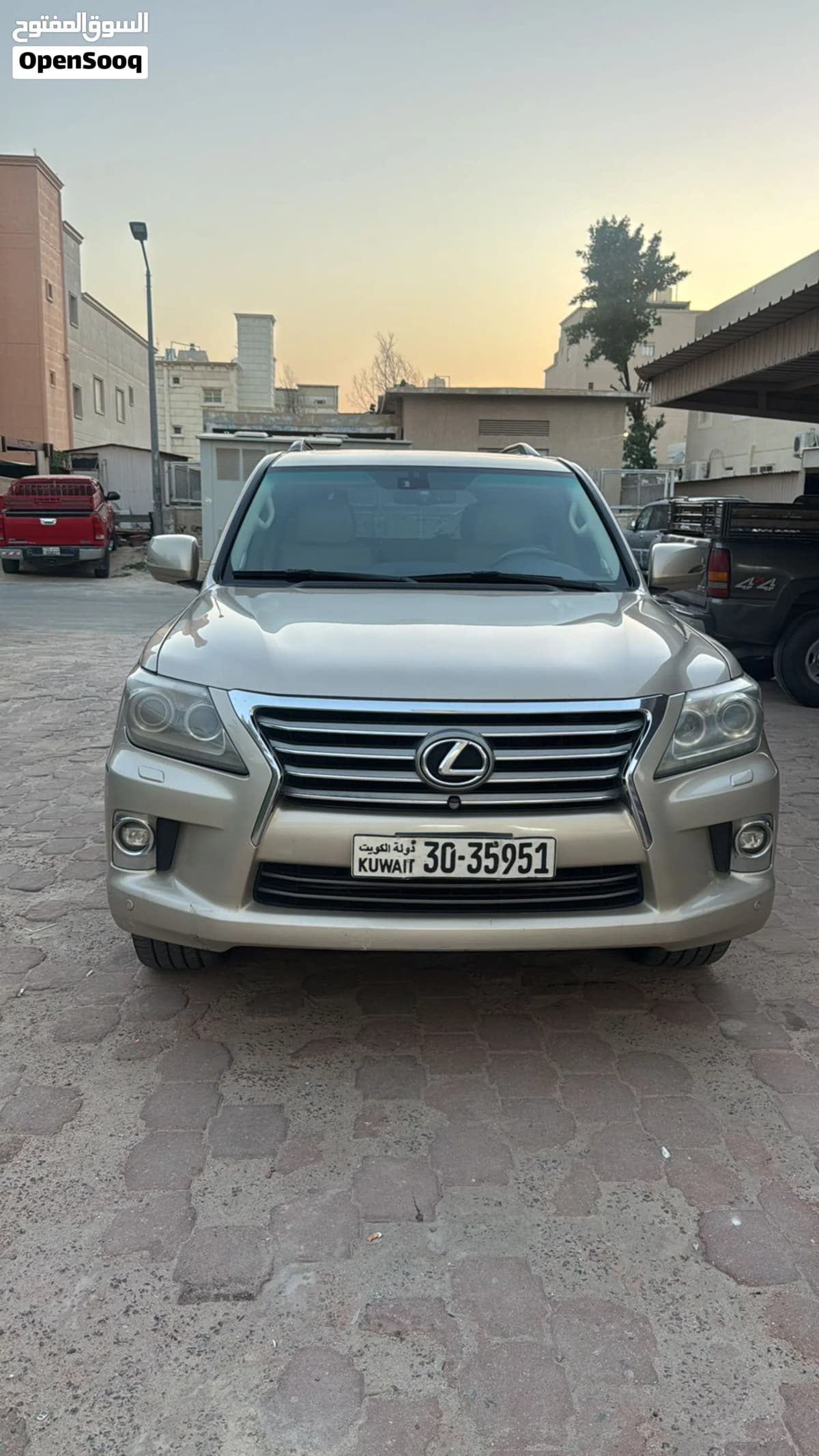Lexus LX