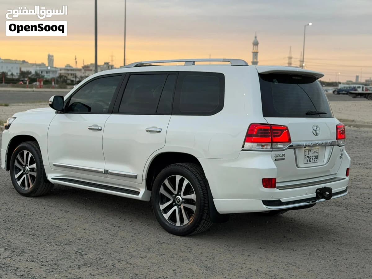 تويوتا لاند كروزر 2019