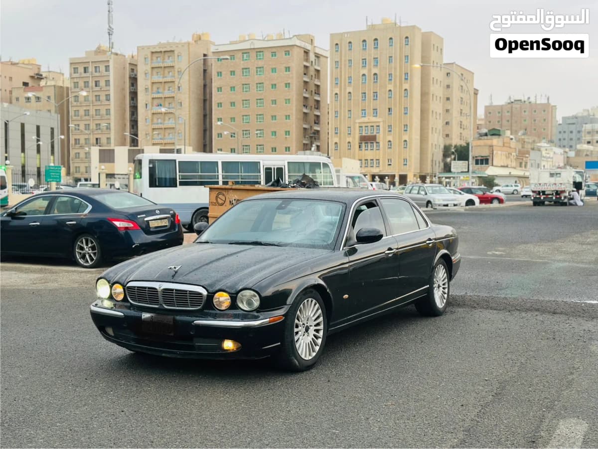 Jaguar XJ8