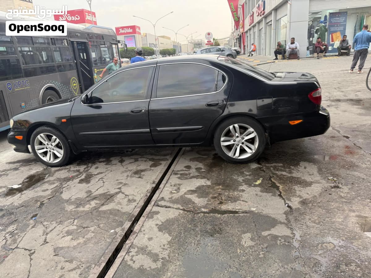 نيسان ماكسيما 2002