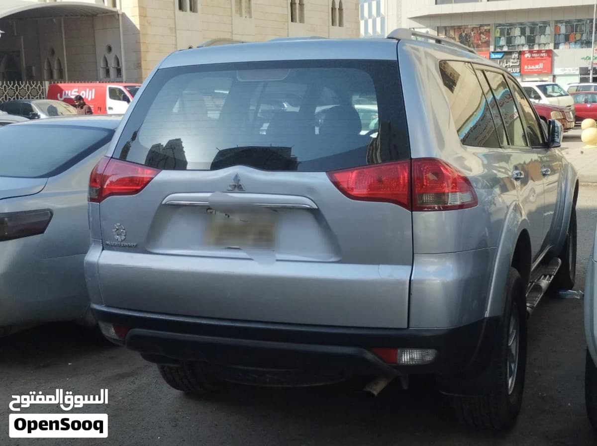 2014 Mitsubishi Pajero