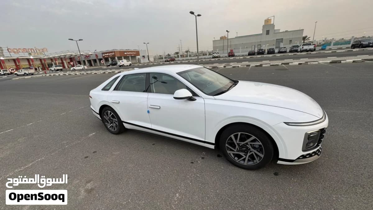 Hyundai Azera 2025