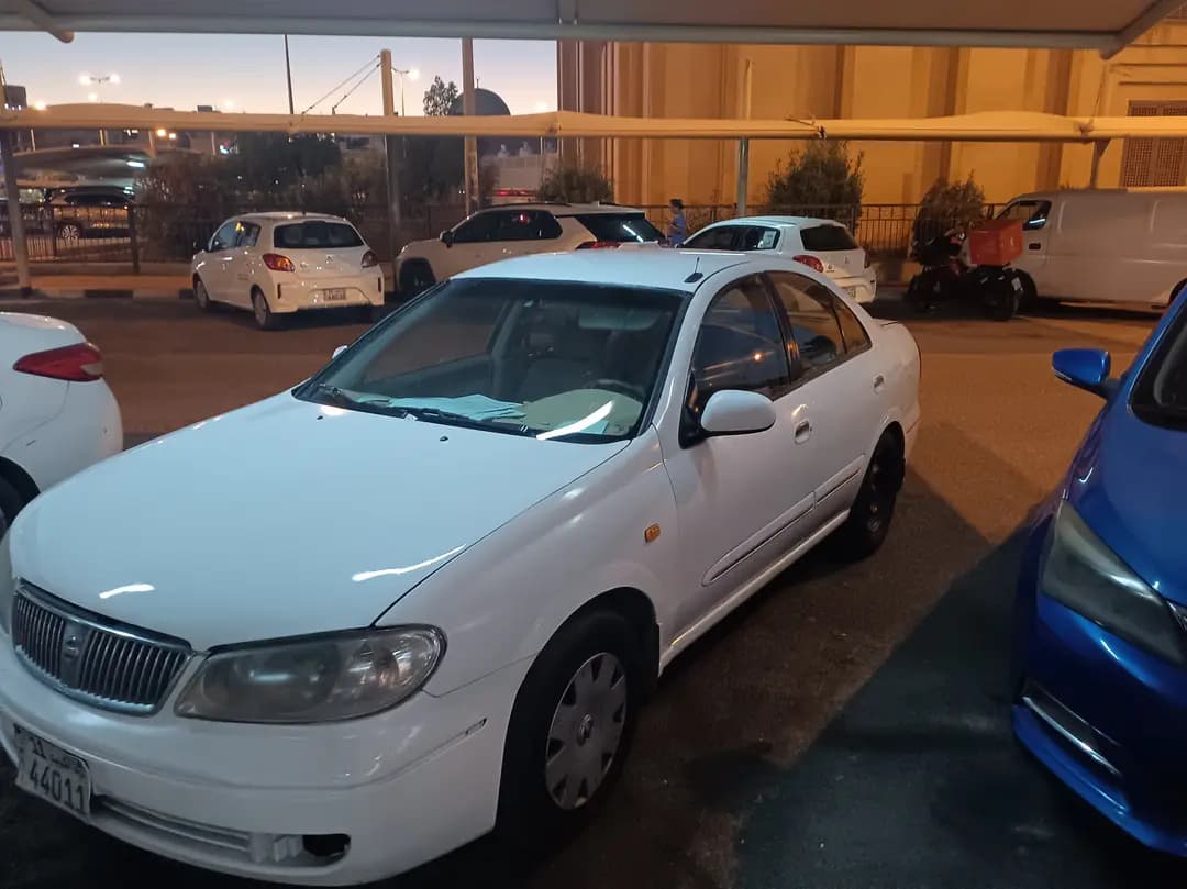 Nissan Sunny 2005