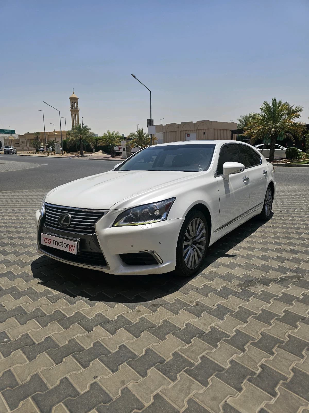 Lexus LS