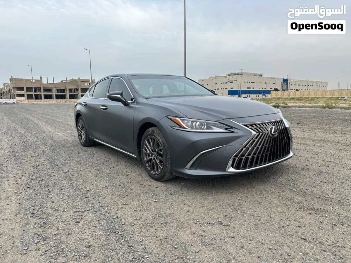 2024 Lexus ES