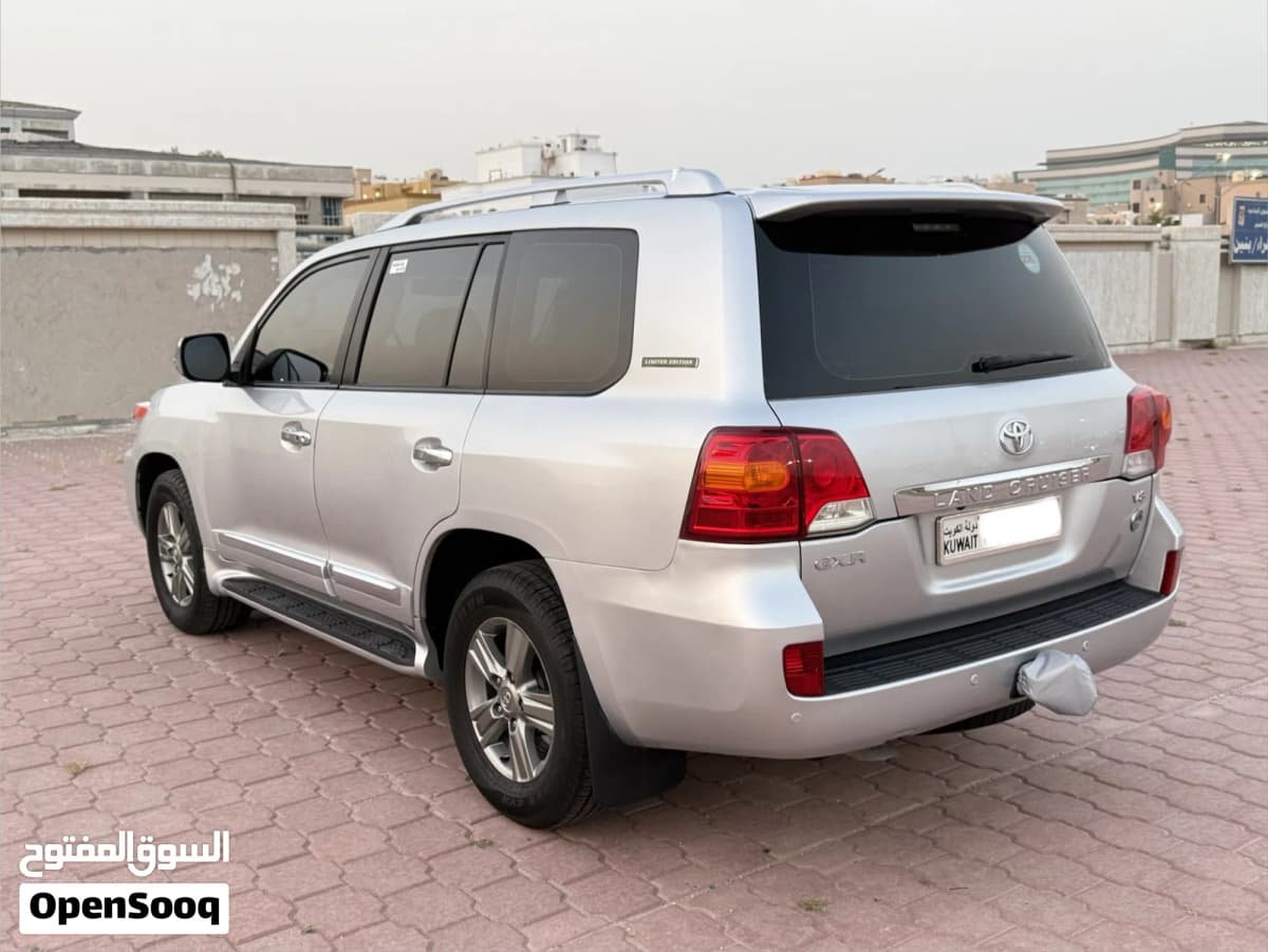 Toyota Land Cruiser 2015
